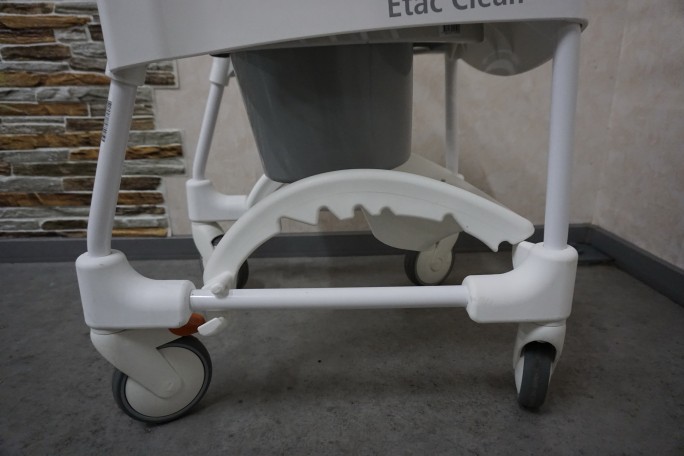 Wózek Sanitarny Krzesło toaletowo - prysznicowy...