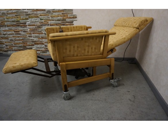 FOTEL WĄSKI 68 CM KRZESŁO ELEKTRYCZNY NA PILOTA ROZKŁADANY POMOC WSTAWANIA