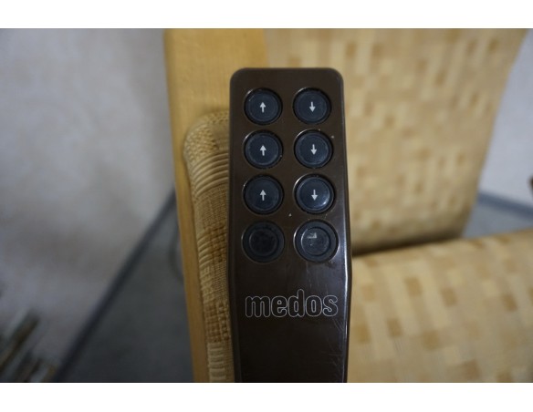 FOTEL WĄSKI 68 CM KRZESŁO ELEKTRYCZNY NA PILOTA ROZKŁADANY POMOC WSTAWANIA