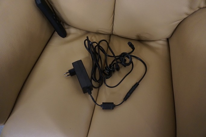 FOTEL SKÓRA NATURALNA ELEKTRYCZNY NA PILOTA...