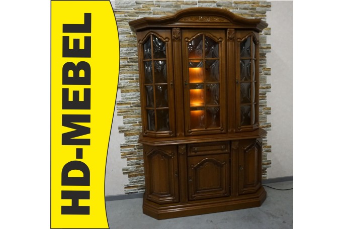 WITRYNA Z KOMODĄ ORZECHOWA PODŚWIETLANA SZER....