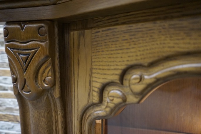 WITRYNA WISZĄCA DĘBOWA PODŚWIETLANA SZER. 166 CM