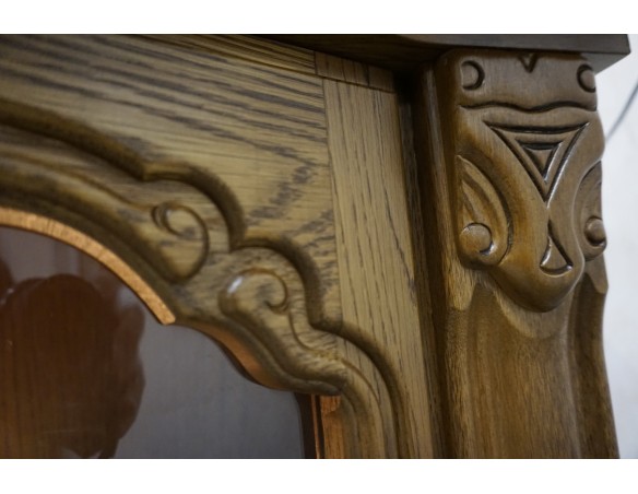 WITRYNA WISZĄCA DĘBOWA PODŚWIETLANA SZER. 166 CM