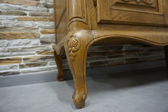 KOMODA DĘBOWA W STYLU CHIPPENDALE 4 DRZWIOWA...