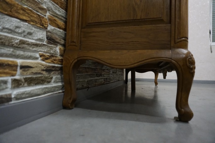 KOMODA DĘBOWA W STYLU CHIPPENDALE 4 DRZWIOWA...