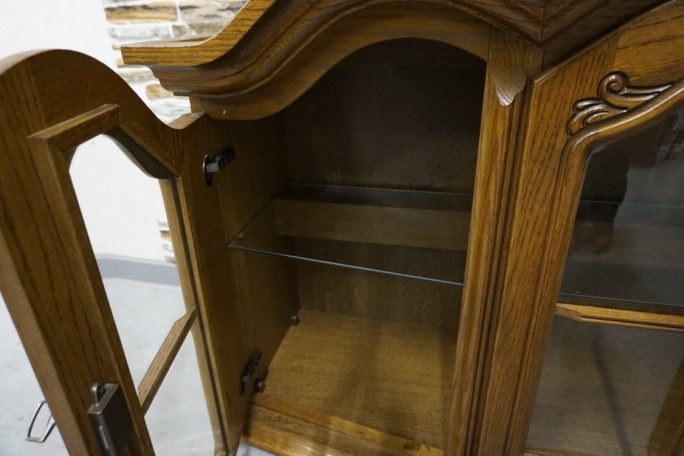 WITRYNA WISZĄCA DĘBOWA 2 DRZWIOWA SZER. 175 CM