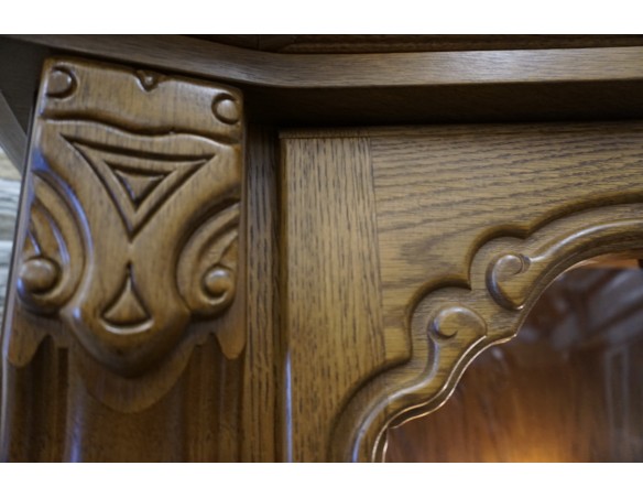 WITRYNA Z KOMODĄ DĘBOWA PODŚWIETLANA SZER. 168 CM