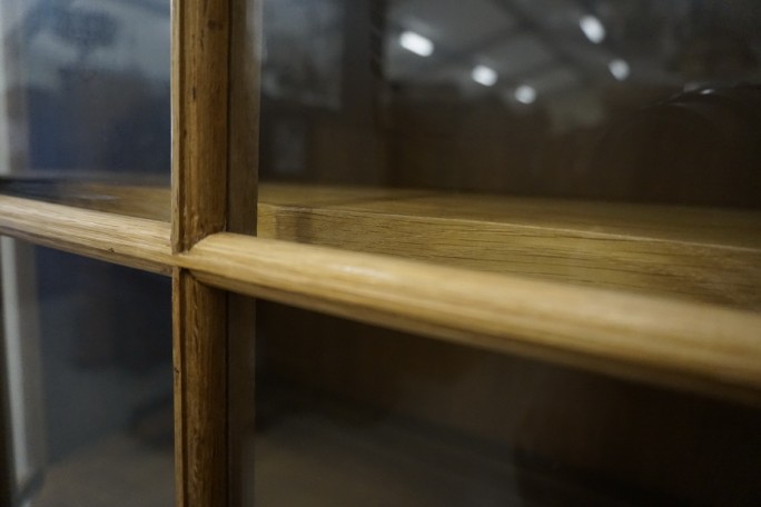 WITRYNA Z KOMODĄ LITY DĄB SZER. 134 CM