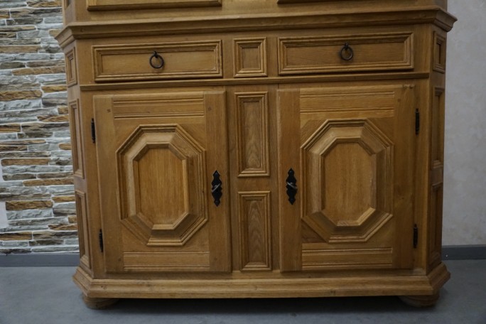 WITRYNA Z KOMODĄ LITY DĄB SZER. 134 CM