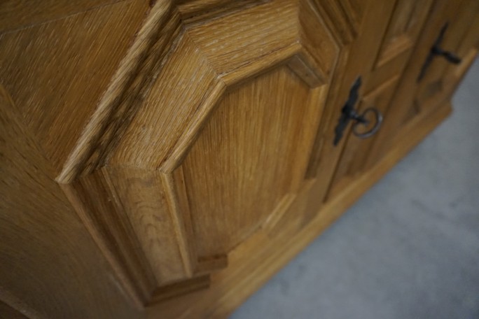 WITRYNA Z KOMODĄ LITY DĄB SZER. 134 CM