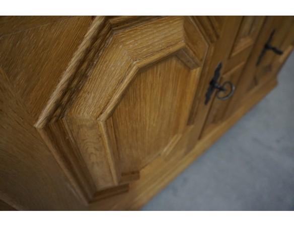 WITRYNA Z KOMODĄ LITY DĄB SZER. 134 CM