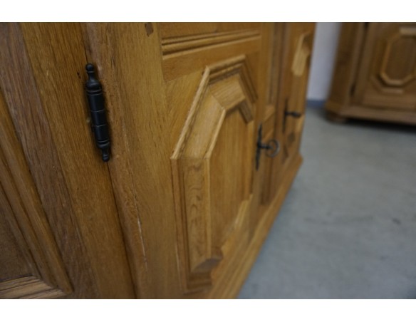 WITRYNA Z KOMODĄ LITY DĄB SZER. 134 CM