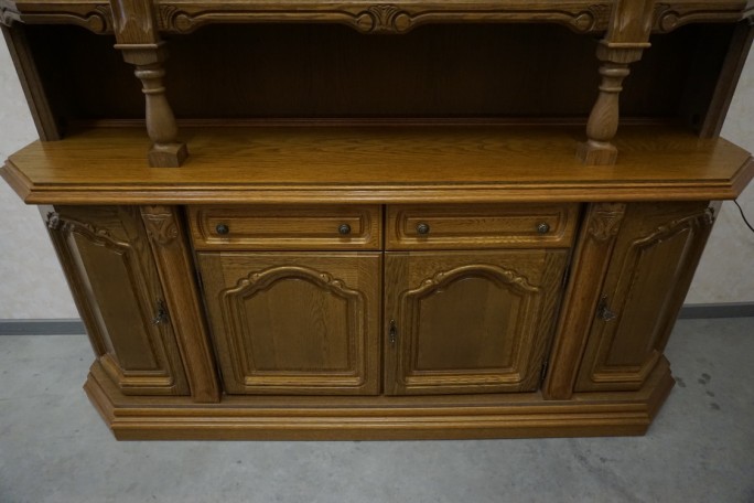 WITRYNA Z KOMODĄ DĘBOWA PODŚWIETLANA SZER. 187 CM