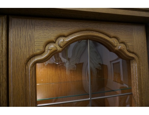 WITRYNA Z KOMODĄ DĘBOWA PODŚWIETLANA SZER. 187 CM