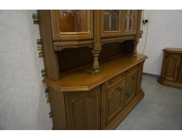 WITRYNA Z KOMODĄ DĘBOWA PODŚWIETLANA SZER. 187 CM