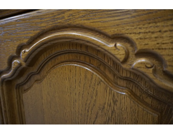 WITRYNA Z KOMODĄ DĘBOWA PODŚWIETLANA SZER. 187 CM