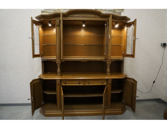 WITRYNA Z KOMODĄ DĘBOWA PODŚWIETLANA SZER. 187 CM