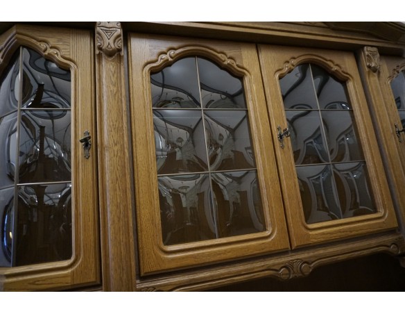 WITRYNA Z KOMODĄ DĘBOWA PODŚWIETLANA SZER. 187 CM