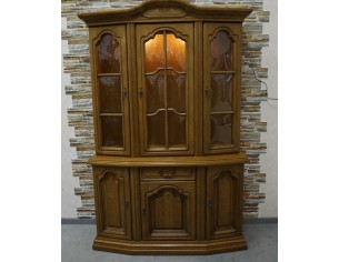 WITRYNA Z KOMODĄ DĘBOWA PODŚWIETLANA SZER. 130 CM 2