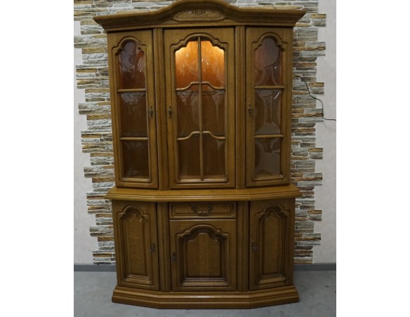 WITRYNA Z KOMODĄ DĘBOWA PODŚWIETLANA SZER. 130 CM