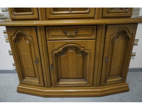 WITRYNA Z KOMODĄ DĘBOWA PODŚWIETLANA SZER. 130 CM