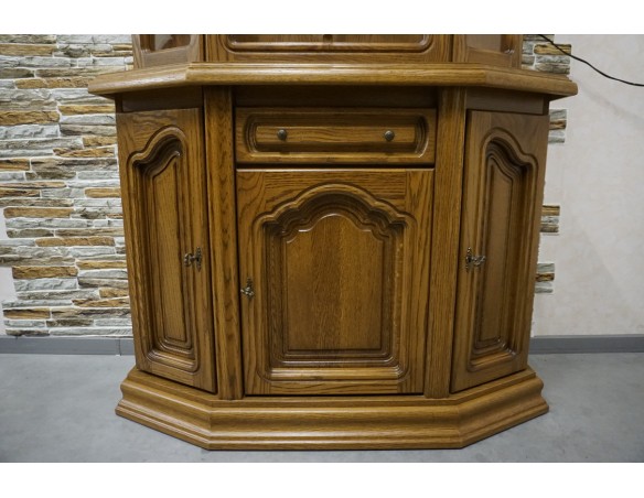 WITRYNA Z KOMODĄ DĘBOWA PODŚWIETLANA SZER. 115 CM