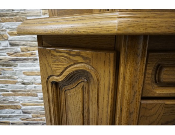 WITRYNA Z KOMODĄ DĘBOWA PODŚWIETLANA SZER. 115 CM