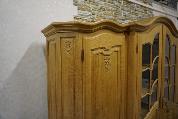 WITRYNA Z KOMODĄ LITY DĄB Z LITEGO DĘBU SZER....