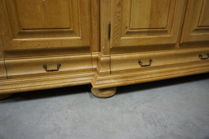 WITRYNA Z KOMODĄ LITY DĄB Z LITEGO DĘBU SZER....