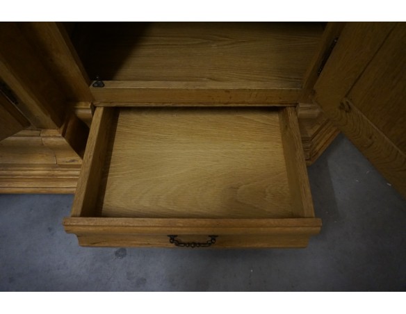 WITRYNA Z KOMODĄ LITY DĄB Z LITEGO DĘBU SZER. 275 CM