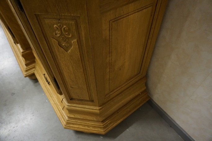 WITRYNA Z KOMODĄ LITY DĄB Z LITEGO DĘBU SZER....