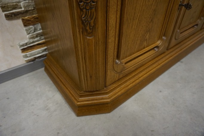 KOMODA DĘBOWA 3 DRZWIOWA SZER. 164 CM