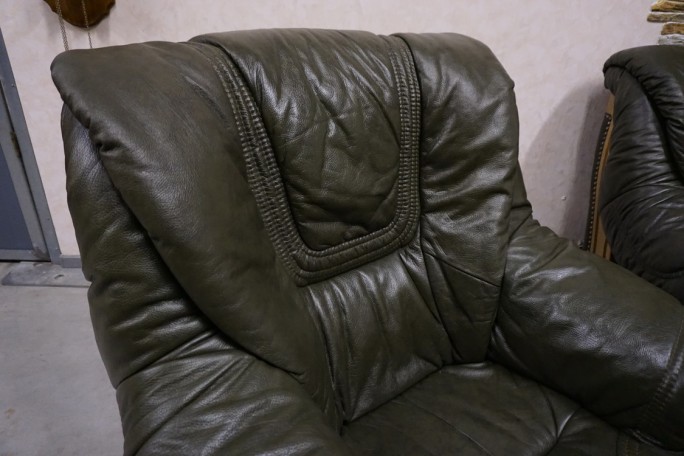 ZESTAW SKÓRA NATURALNA NA STELAŻU DĘBOWYM...