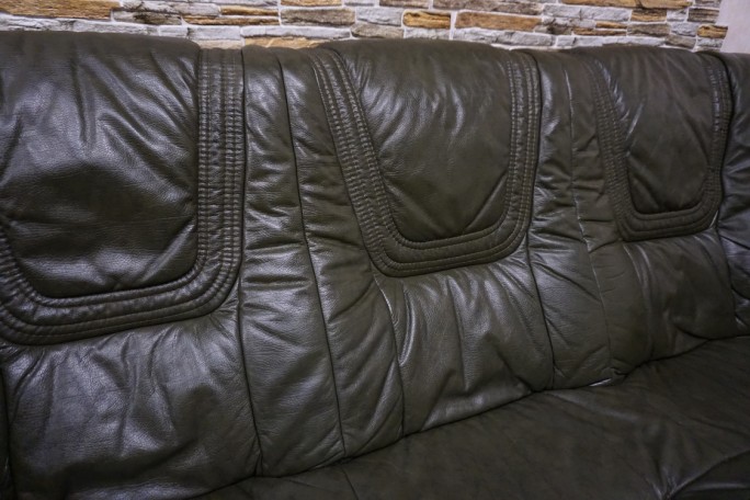 ZESTAW SKÓRA NATURALNA NA STELAŻU DĘBOWYM...