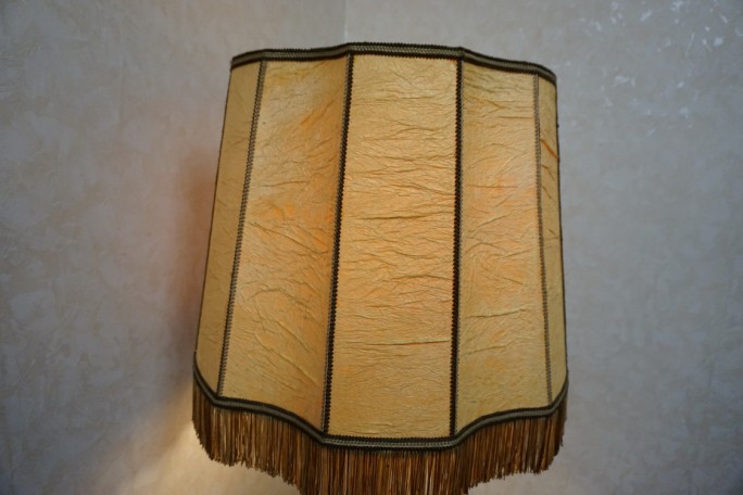 LAMPA STOJĄCA DĘBOWA ZE STYLOWYM DUŻYM ABAŻUREM...