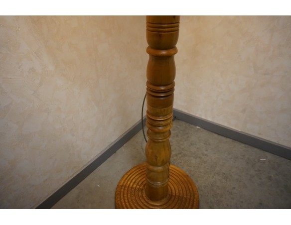 LAMPA STOJĄCA DĘBOWA ZE STYLOWYM DUŻYM ABAŻUREM 65/65 CM