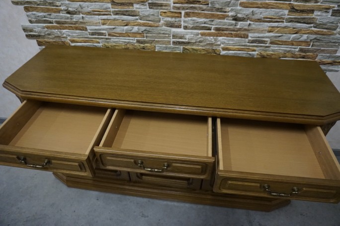 KOMODA DĘBOWA 3 DRZWIOWA SZER. 158 CM