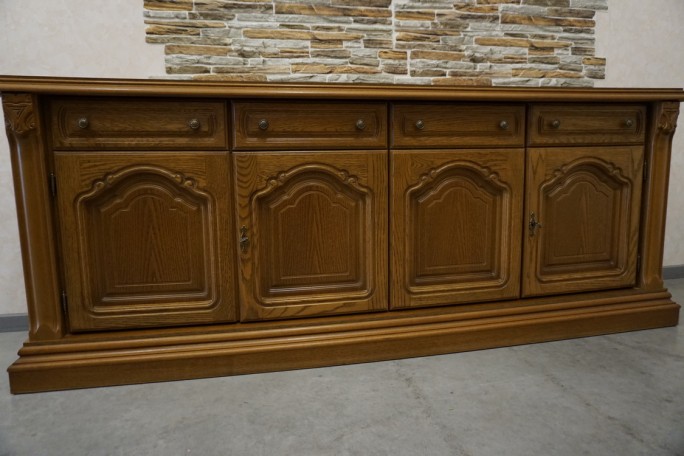 KOMODA DĘBOWA 4 DRZWIOWA SZER. 208 CM