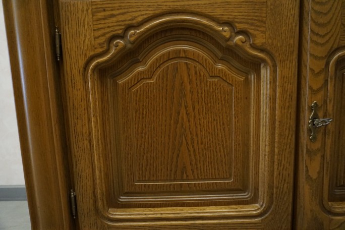 KOMODA DĘBOWA 4 DRZWIOWA SZER. 208 CM