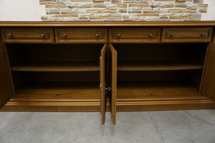 KOMODA DĘBOWA 4 DRZWIOWA SZER. 208 CM