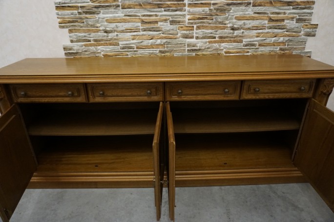 KOMODA DĘBOWA 4 DRZWIOWA SZER. 208 CM