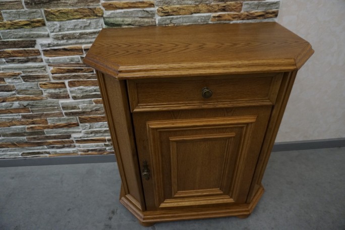 KOMODA DĘBOWA MAŁA WĄSKA  SZER. 69 CM