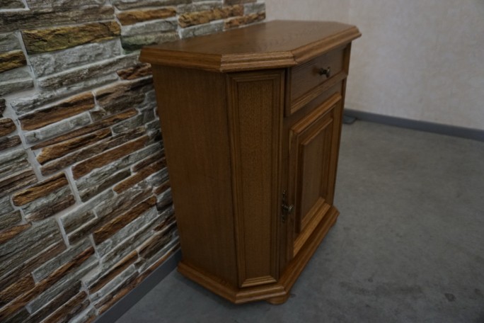 KOMODA DĘBOWA MAŁA WĄSKA  SZER. 69 CM