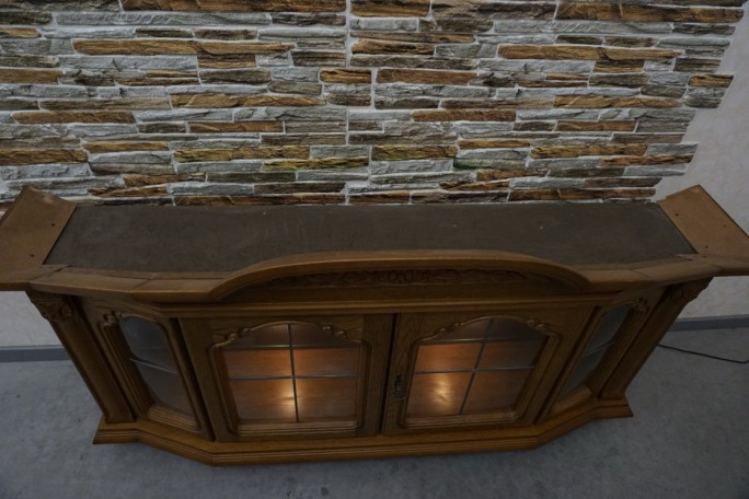 WITRYNA WISZĄCA DĘBOWA SZER. 167 CM