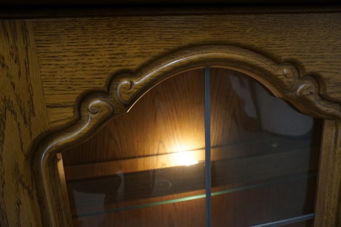 WITRYNA WISZĄCA DĘBOWA SZER. 167 CM