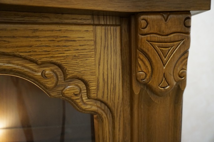 WITRYNA WISZĄCA DĘBOWA SZER. 167 CM