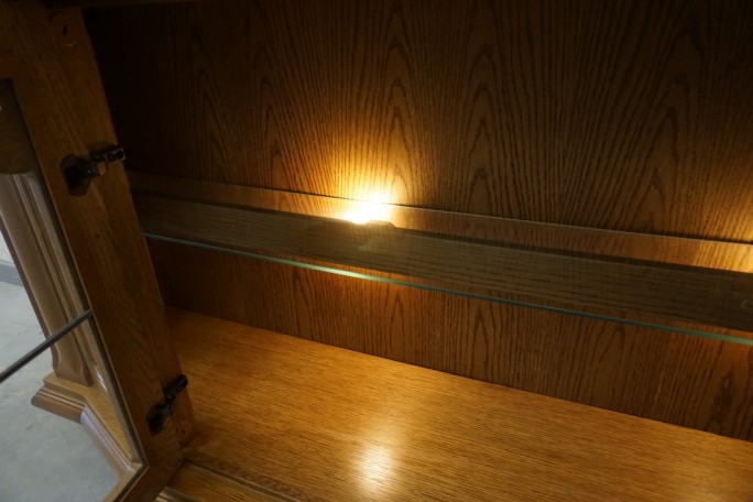 WITRYNA WISZĄCA DĘBOWA SZER. 167 CM