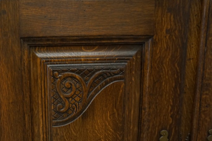 WITRYNA Z KOMODĄ CIEMNY LITY DĄB SZER. 169CM