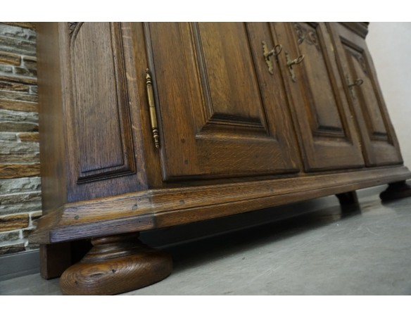 WITRYNA Z KOMODĄ CIEMNY LITY DĄB SZER. 169CM