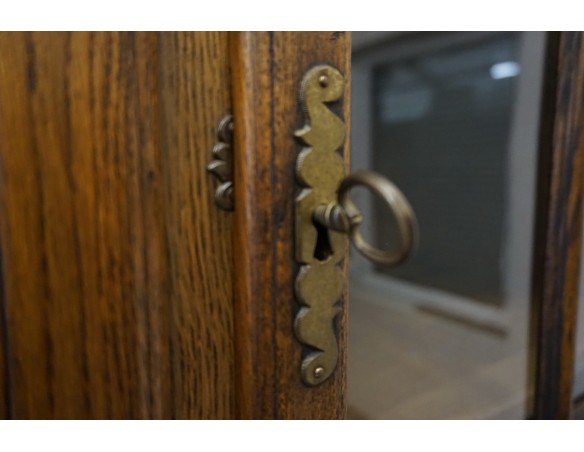 WITRYNA Z KOMODĄ CIEMNY LITY DĄB SZER. 169CM